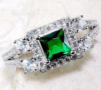 Emerald Quartz White Topaz Ring Size 7 202//181